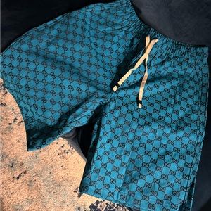 Men’s Gucci Shorts Worn Once Size L